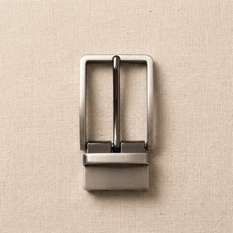 Brushed square reversible belt buckle on linen