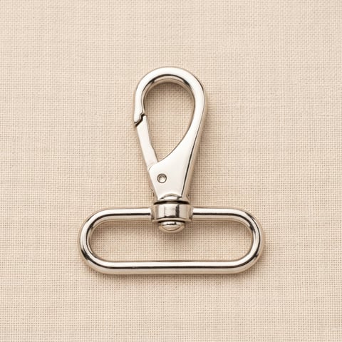 Polished nickel wide-eye swivel clasp on linen